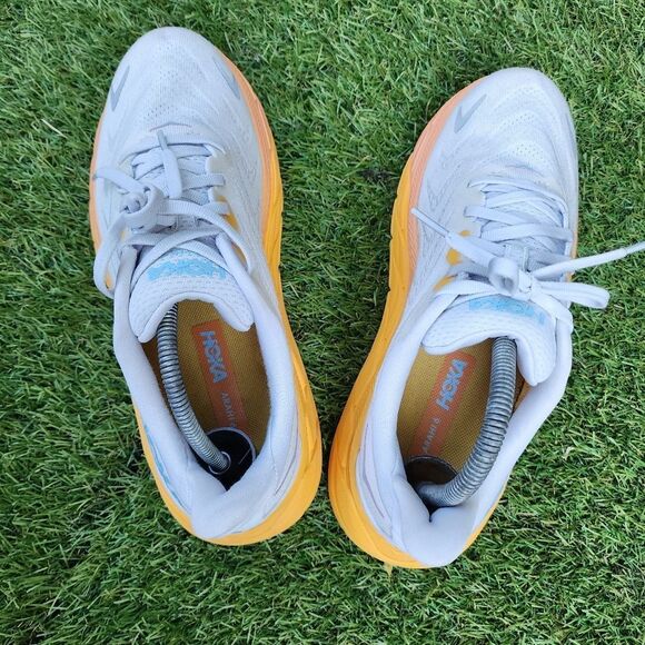 HOKA ARAHI 6 - Womens Athletic Shoes - SIZE 8.5D WIDE - Picture 7 of 9